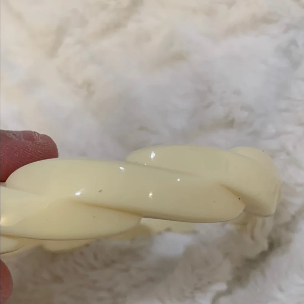 Vintage Avon Ivory “Modern Art Bracelet” in‎ Original Box